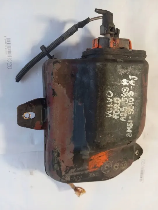 Réservoir AdBlue VOLVO V50 1.6L diesel 2009 3M519C103AJ image 7