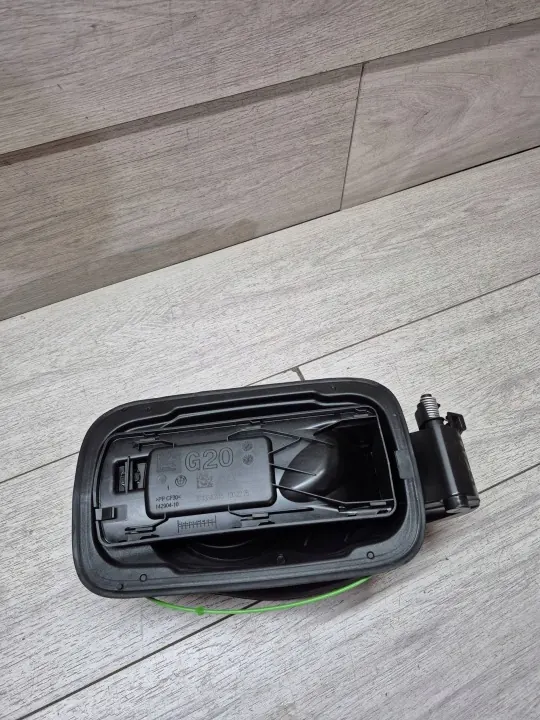BMW 3 G20 Tankdop OEM 7433404 - Gebruikt image 2
