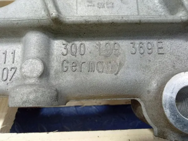 VW Passat B8 Framtrav OEM 3Q0199369E - Begagnad image 7