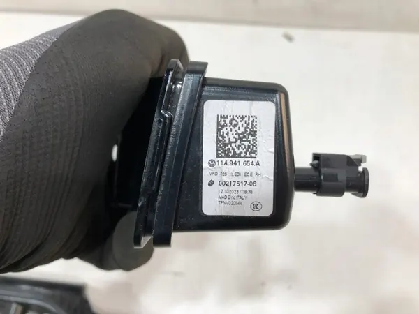 VW ID4 21-25 Luz DRL LED Grade Esquerda Direita OEM 11A941653A image 7