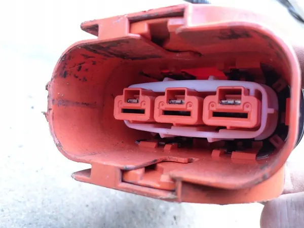 Abrazadera positiva Tesla Model S OEM 1F010RE0034 image 6