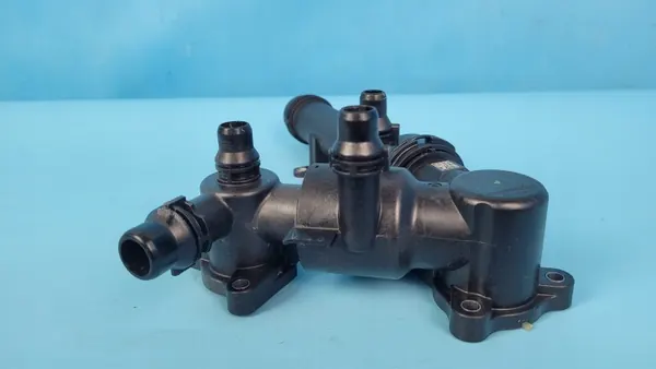 BMW X6 G06 Termostathus OEM 8596429 8596115 image 8