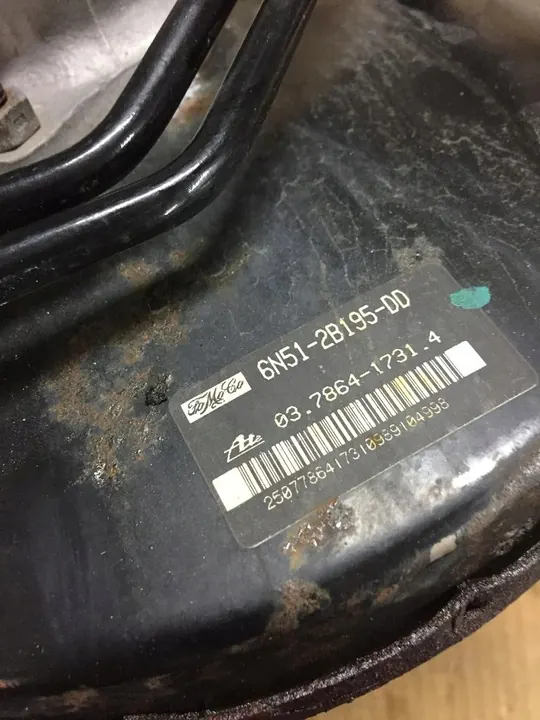 VOLVO C30 SERVO 6N51-2B195-DD image 3