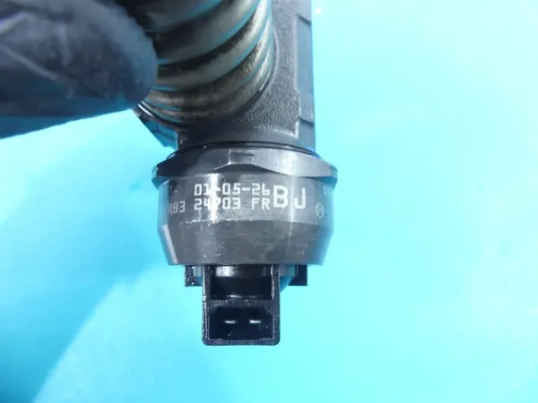 Pompe à carburant OEM 0414720035 045130073T 1.4 TDI image 3
