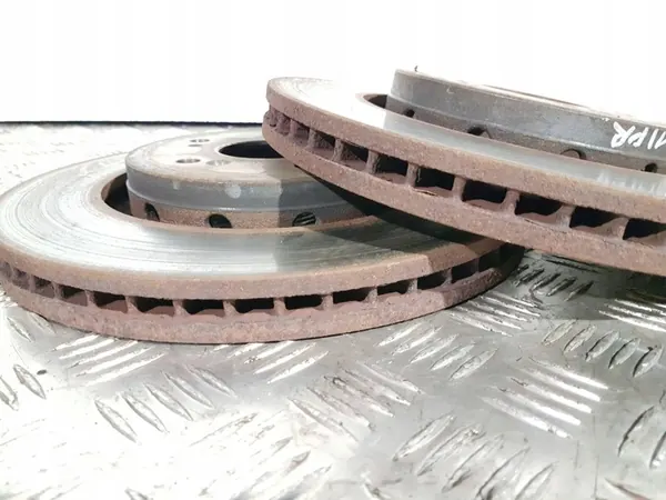 Disco de freio dianteiro Honda CR-V 2016 45251T1GG01 image 3