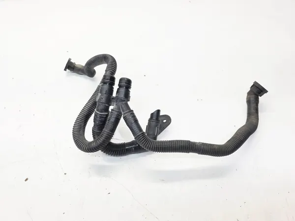 Audi A4 B7 A6 C6 3.2 FSI Entlüftungsschlauch 06E103217K image 4