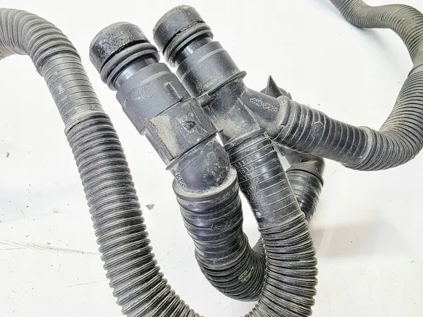 Audi A4 B7 A6 C6 3.2 FSI Entlüftungsschlauch 06E103217K image 6