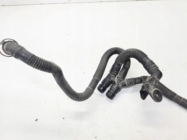 Audi A4 B7 A6 C6 3.2 FSI Entlüftungsschlauch 06E103217K image 8