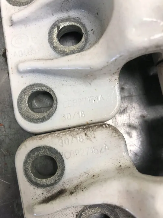 Charnière Porte Arrière 270° OEM 7C0827151ABILI VW image 6