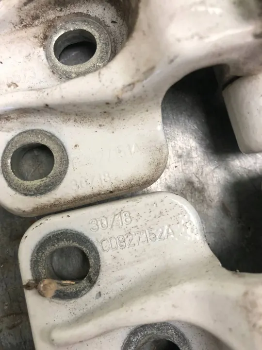 Charnière Porte Arrière 270° OEM 7C0827151ABILI VW image 7