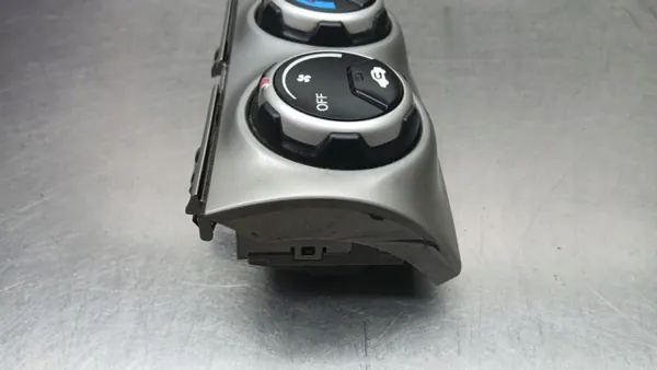 Panel AC OEM VOLVOMAR-142191-D026Z Honda CR-V II image 3