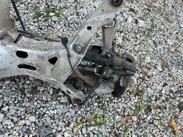 OEM 09200153 Bakaxelbalk för Volvo S60/XC70 4x4 image 3