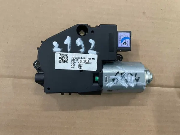 Moteur de toit ouvrant OEM 81671-G3000R pour Hyundai i30N image 2