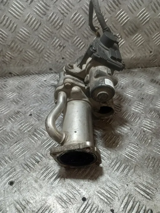 Válvula EGR con enfriador de escape Renault Modus image 3