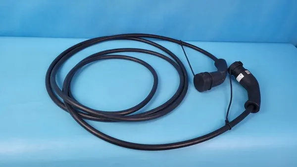 Renault Zoe II Ladekabel OEM 296904592R image 2