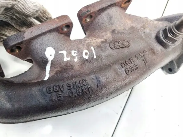 Pakoputken keräin OEM 06E253033E Audi A6 2.4L image 4