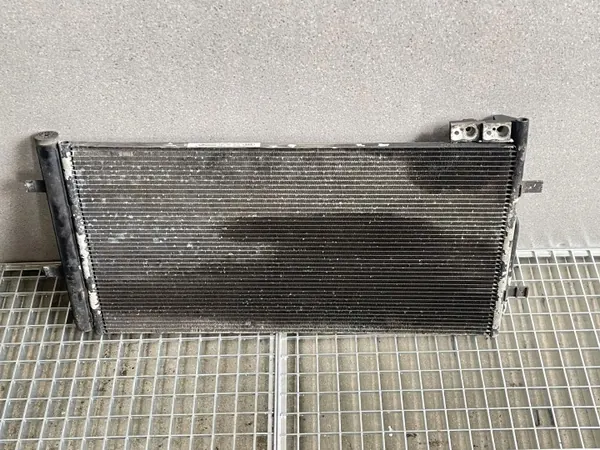 Condensador A/C OEM 8U0260401B para Audi Q3 RSQ3 2011- image 2