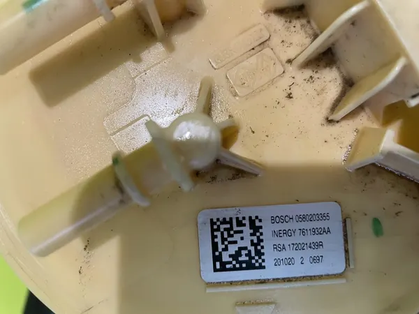 Bomba de Combustível 2.0 DCI Nissan NV300 172021439R image 3