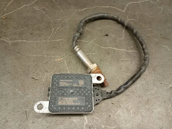 Sensor NOx OEM A009052519 para Mercedes GLC X253 image 6