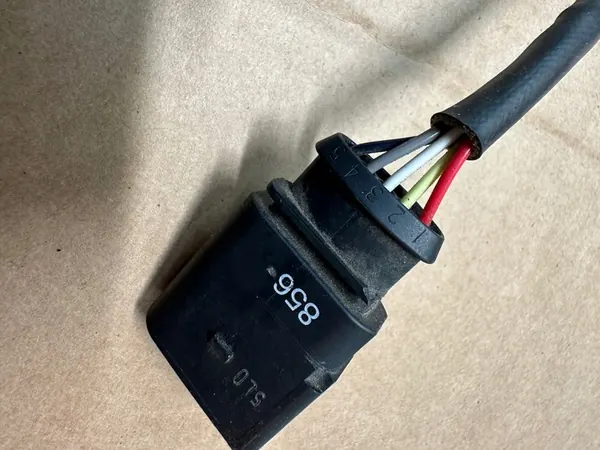 SENSOR LAMBDA AUDI A6 A4 A5 8K0906262C image 2