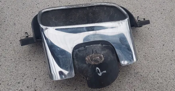 DODGE CHALLENGER 3.6 Ponteira de Escape Direita Cromada OEM image 3