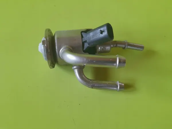 Injector AdBlue OEM A0004905300 para Mercedes Sprinter image 2