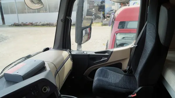 Cabina completa KABINA ACTROS para Mercedes MP4 - Usado image 5