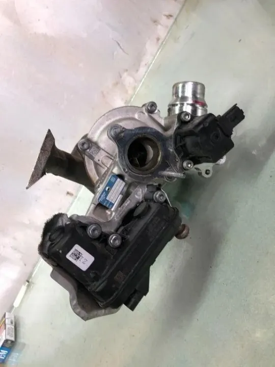 Turbo usado OEM 16319700053 para Nissan Juke image 4