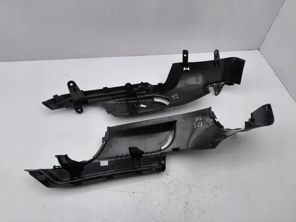 BMW i3 2017 Tavaratilasarjan kiinnike OEM 7291360 image 8