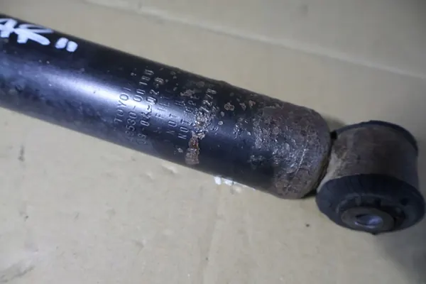 Amortizzatori posteriori Toyota Yaris II 06-11 Set 2pz OEM image 2