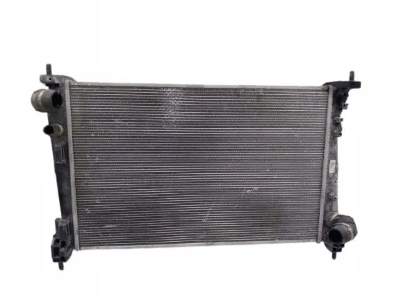 Fiat Bravo II 1.9 D Water Radiator OEM 55700617 image 2