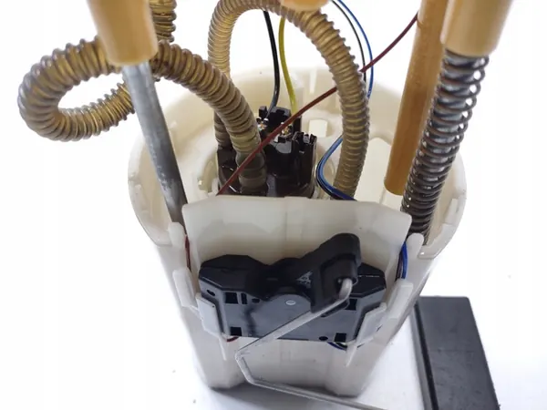 Brandstofpomp 6R0919050AC A1 8X Toledo IV Polo 6R Rapid image 2