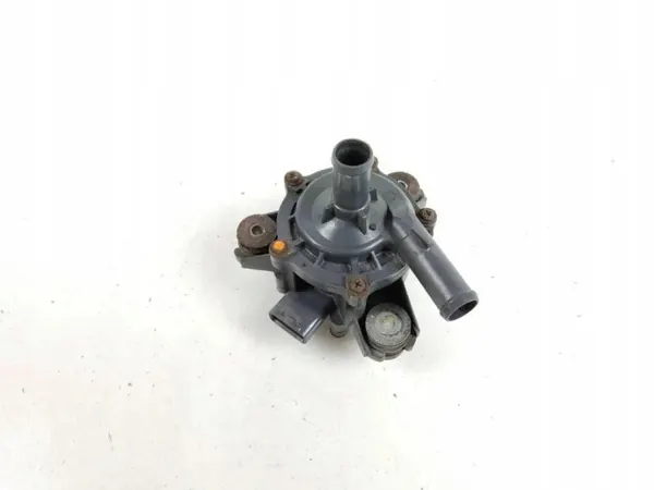 Pompe à eau Lexus OE G9040-48020 - État utilisé image 2