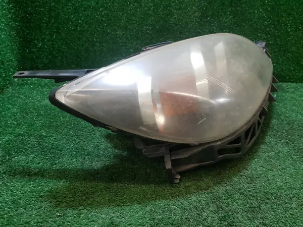Farol direito Mazda 3 Hatchback OEM P3665R image 3
