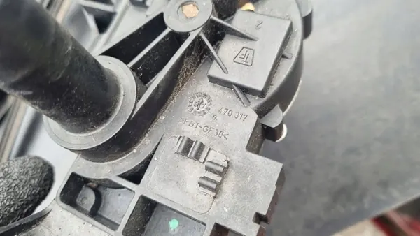 Takapyyhkijän mekanismi BMW 1 E87 Lift image 4