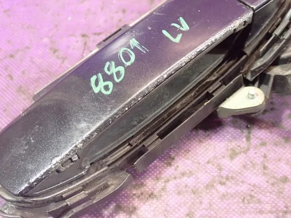 AUDI A4 B6 00-05 Etuvasen kahva 8E1837207 image 3