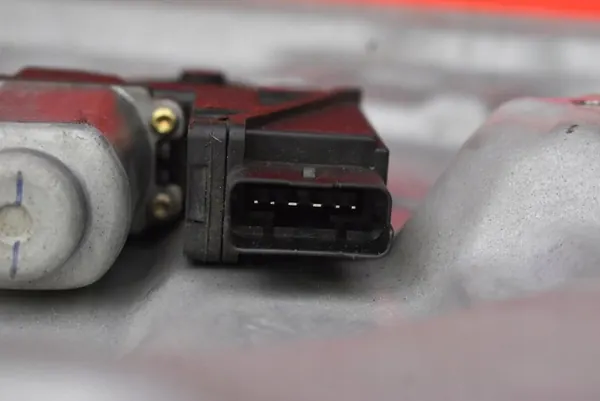 Elevador de vidro dianteiro esquerdo Nissan Primera P12 image 6