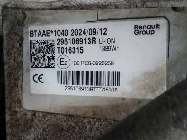 Batería híbrida Dacia usada OEM 295106913R 1.6 TCE image 7