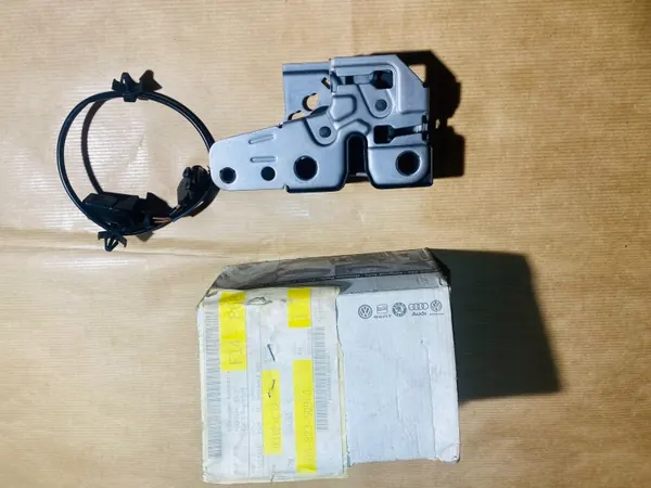 Secador AC Porsche OEM 94457314301 - Usado image 4