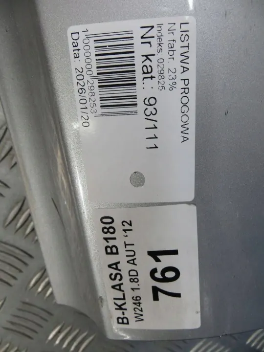 Mercedes W246 Garniture de marche droit OEM A2466900340 image 8