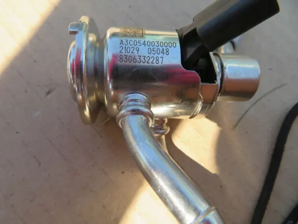 Begagnad AdBlue-injektor OEM A0004905100 Mercedes-Benz image 5