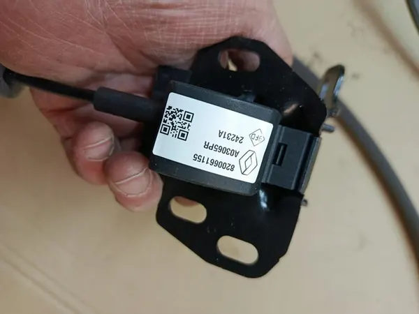 Vänster övre dörrlås Renault Master III IV MOVANO B OEM image 4