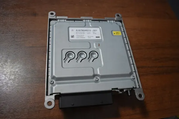 Burmester Förstärkare OEM A1679006310 för Mercedes image 3