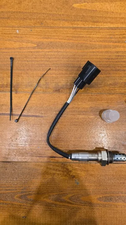 Sensor Lambda Blue Print ADT370122 image 3