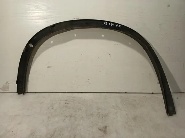 Etupuskuri trim oikea BMW X1 E84 image 2