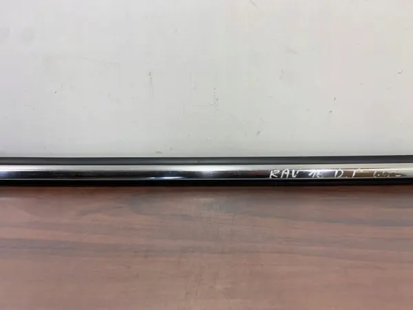 Toyota OEM FBZ28172 Heckfensterleiste - Gebraucht image 6