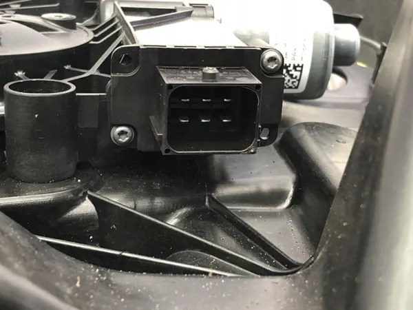 Régulateur de vitre arrière droit OEM LORK-992-127367 image 3
