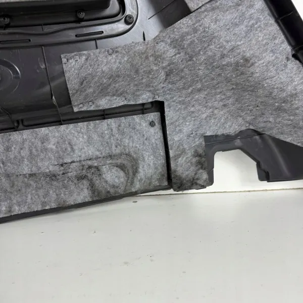 Höger Bagageutrymmespanel OEM JPF857412K000 Kia Soul I image 10