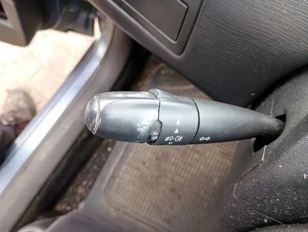 Lichtschalter Citroen C4 04-11 1.6 HDI MO-2411-39 image 6