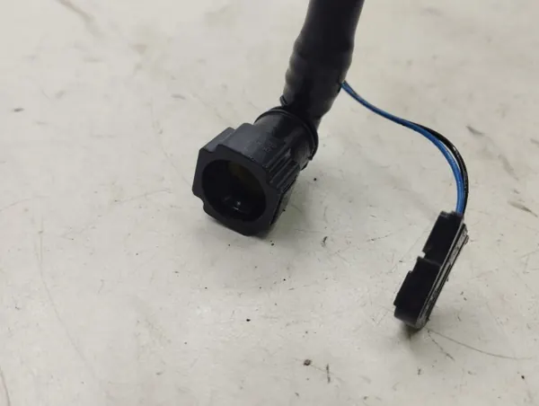 Sensor Nível Combustível Volvo OEM 31274048 - Usado image 5